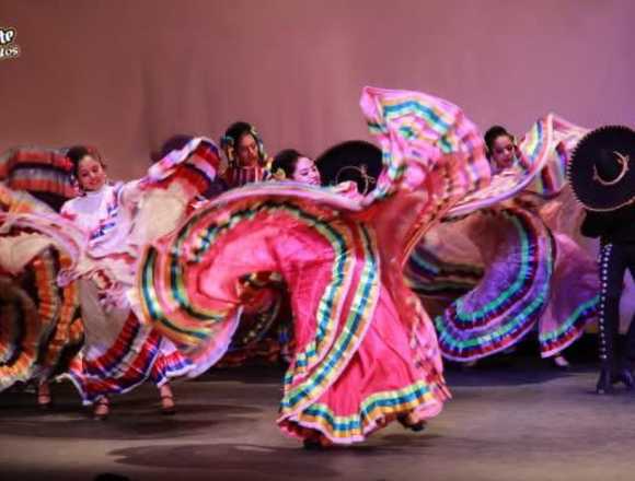 🌺🎶 Tradición, Color y Cultura en Escena en Venustiano Carranza (Municipio)
