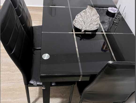 Comedor de 4 puestos de vidrio