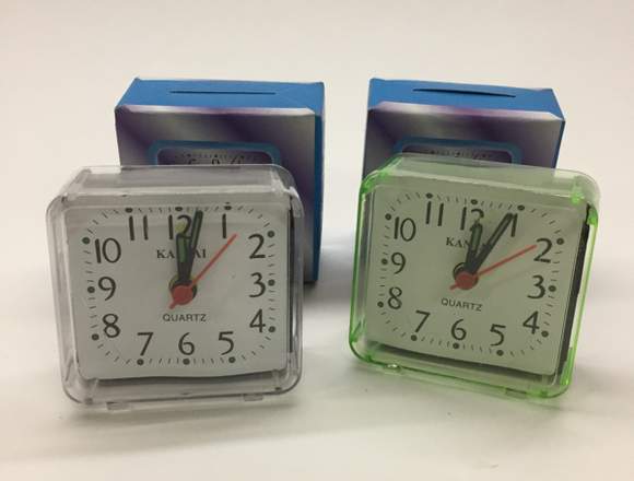 Lote de 95 relojes despertador en Montevideo (Localidad)