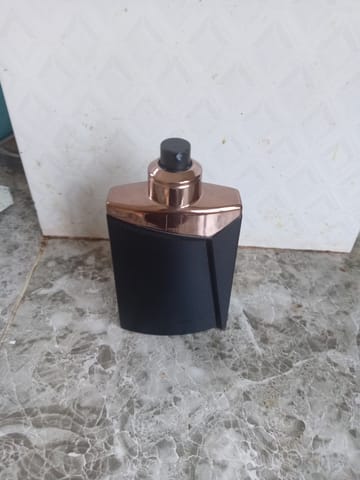 Perfume que huele rico y dura mucho