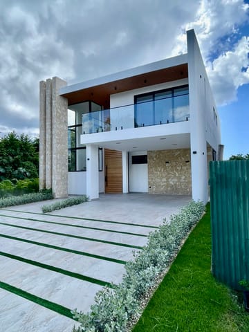 Villa en venta en La Romana en Playa nueva Romana en Villa Altagracia (Municipio)
