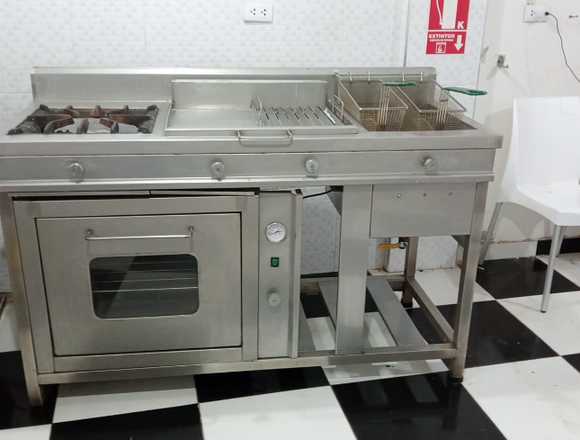 COCINA INDUSTRIAL GRANDE CON HORNO PLANCHA en Pisco (Distrito)