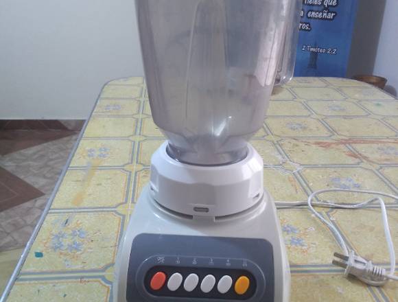 Estufa con Horno, estufa con ollas y licuadora