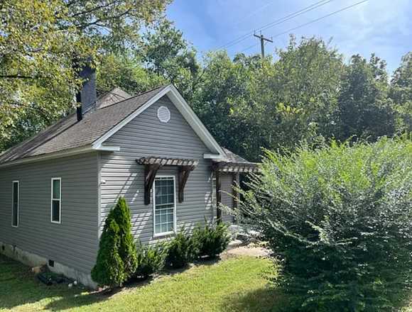 House to rent in Tennessee in Tennessee Ridge (Locality)