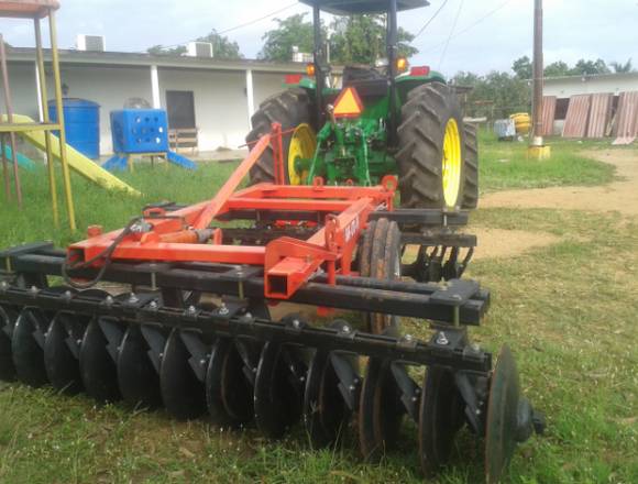 Tractor Agricola John Deere 6403 en Libertador (Municipio)