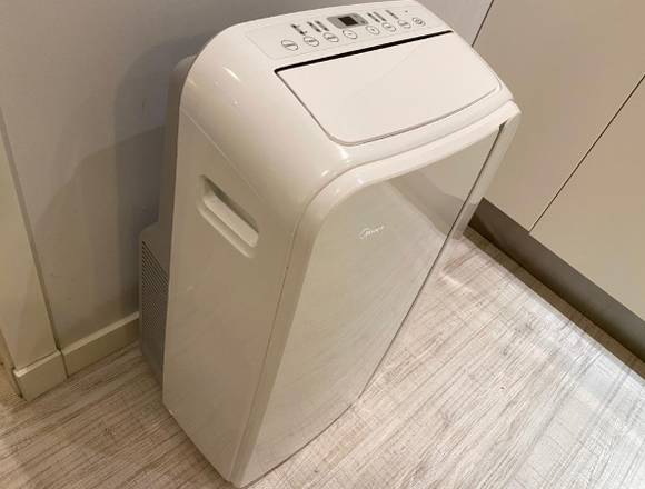 Aire acondicionado portatil midea SIN USAR en Madrid (Municipio)