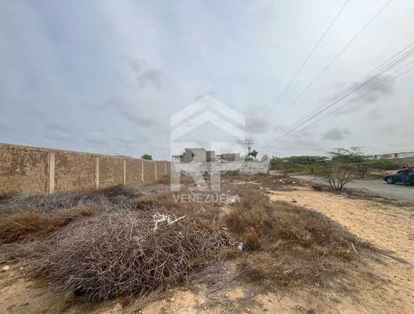 Terreno en Venta en la Puerta Maraven SGT-145 en Carirubana (Municipio)