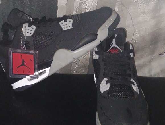 ZAPATILLAS JORDAN talla 42
