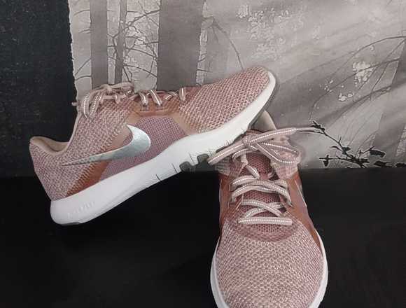 ZAPATILLAS NIKE talla 38