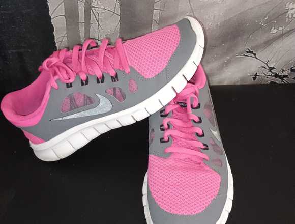 ZAPATILLAS ADIDAS talla 39