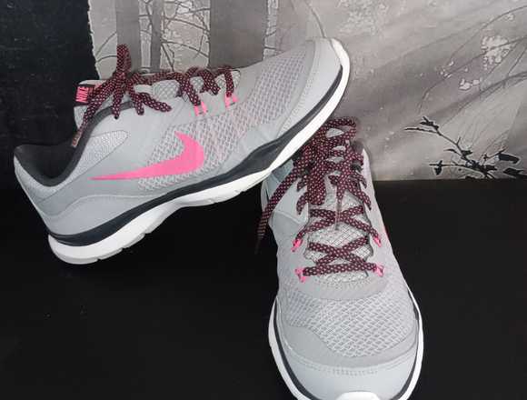 ZAPATILLAS NIKE talla 39