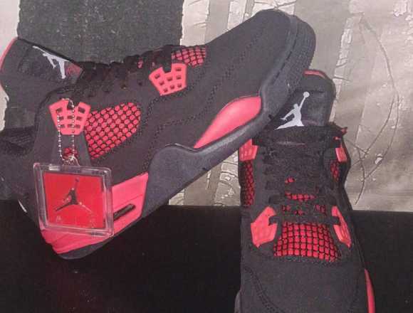 ZAPATILLAS JORDAN talla 39