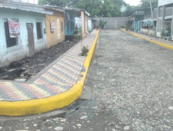 Gangazo casa esquinera en Babahoyo (Cantón)