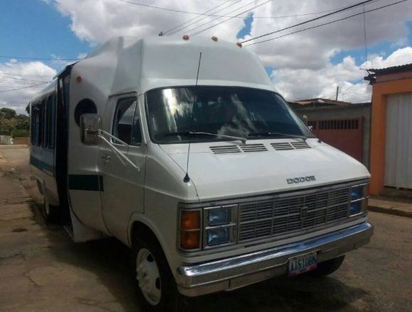 minibus dodge del año 81 en Morán (Municipio)