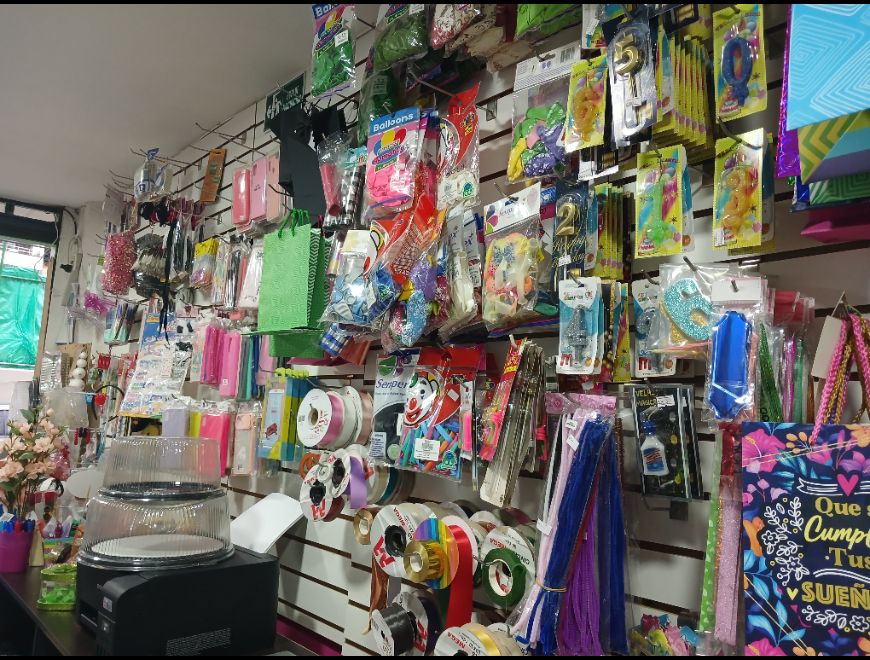 Venta de inventario de papelería y variedades