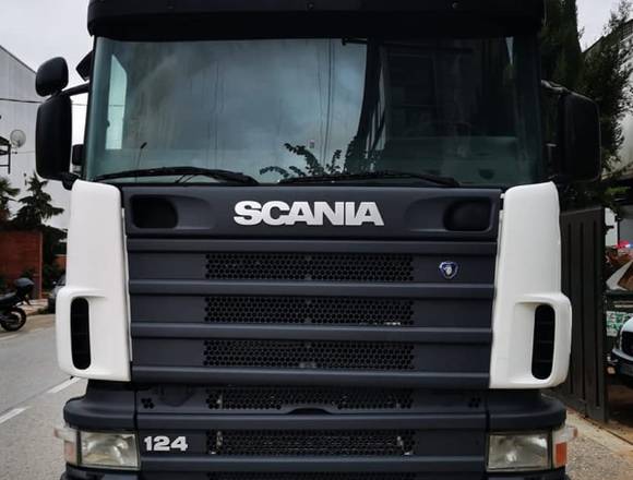 SCANIA_____124_4X2__BUEN ESTADO__ en Villa Elisa (Distrito)