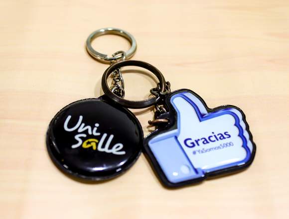 llaveros PERSONALIZADOS!! relieve