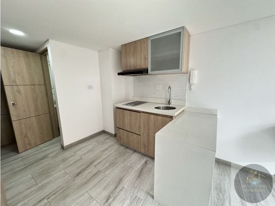 ARRIENDO APARTAESTUDIO GALERIAS