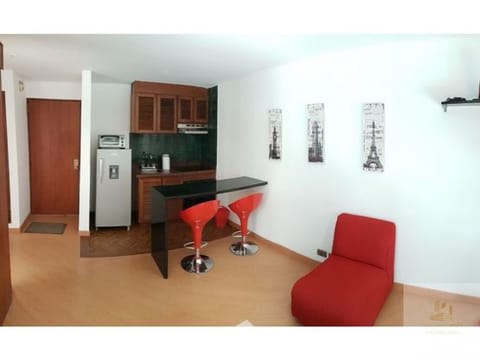 ARRIENDO APARTAESTUDIO BOGOTA CHICO AMOBLADO