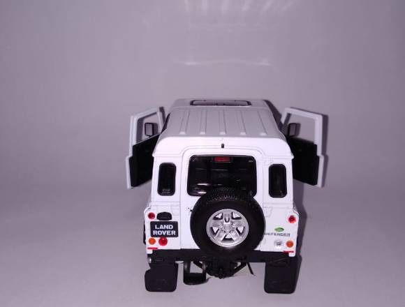 Land Rover Defender De Colección A Escala 1 /24 en Envigado (Municipio)
