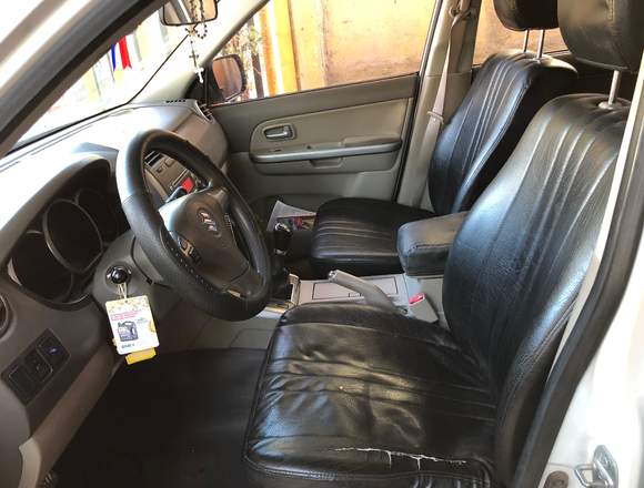 suzuki grand nomade 2010 2.0 bencinero 4x2 en San Pedro de Atacama (Comuna)