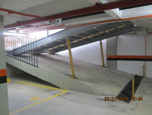 RAMPAS HIDRAULICAS Y PUERTAS ACCESO PARQUEADERO en Bogotá, D.C. (Municipio)