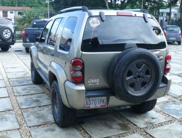 JEEP CHEROKEE LIBERTY 2007 AUTOMATICA 4X4 en Naguanagua (Municipio)