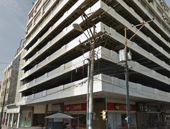 Local esquinero Quisquis y Pedro Moncayo en Guayaquil (Cantón)