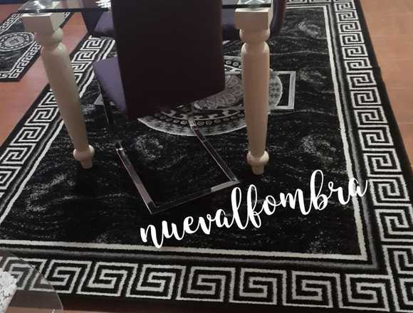 Alfombras nuevas de fábrica. en Bilbao (Municipio)