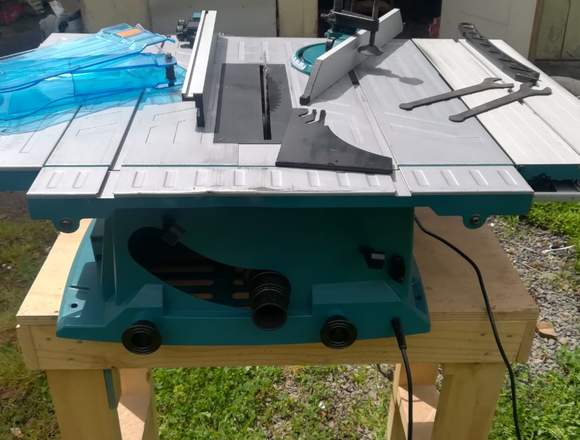 Sierra de Mesa Makita mlt100