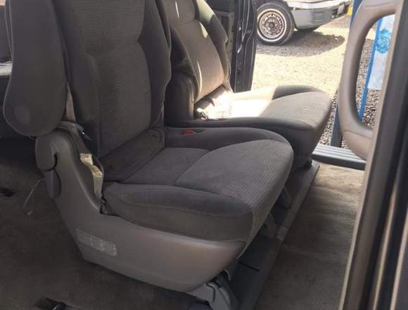 bonita camionetilla toyota sienna 2006 en San Lucas Sacatepéquez (Municipio)