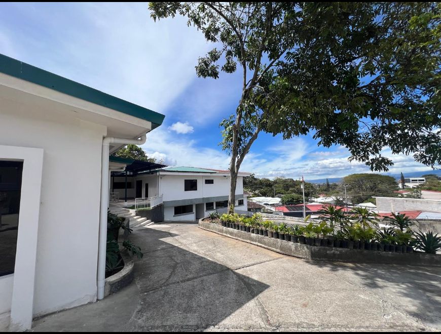 Alquiler de Apartamento en Escazú / 26-1239 OFC JB en Escazú (Cantón)
