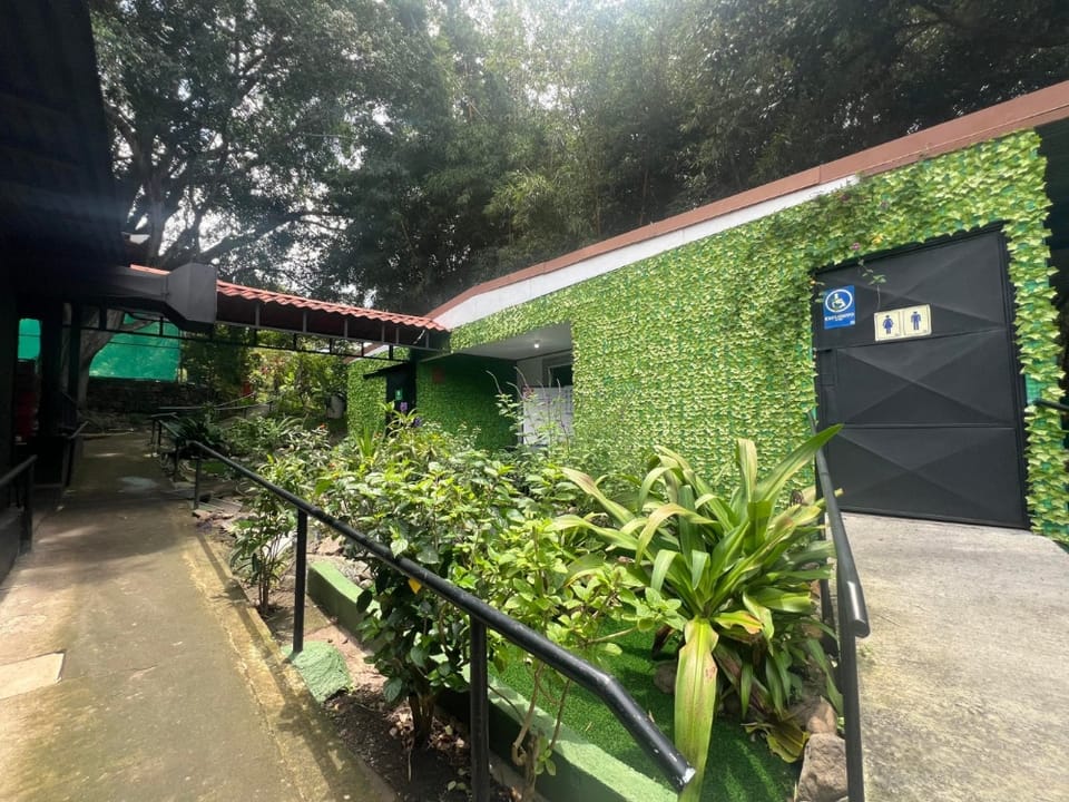 Venta de Extenso Lote de Terreno en Escazú / Mls. 26-1313 OFC JB en Escazú (Cantón)