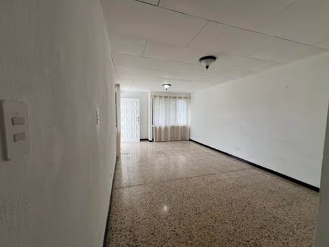 Venta de Acogedora Casa en Alajuela / Mls. 26-859 OFC JB en Alajuela (Cantón)