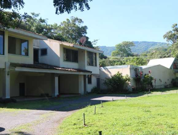 Venta de Casa en Santa Ana / Mls. 26-777 OFC JB