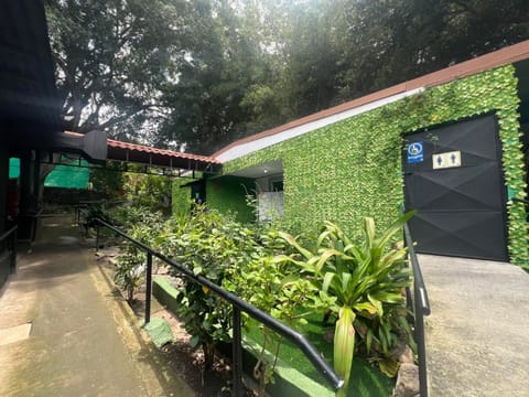 Venta de Extenso Lote de Terreno en Escazú / Mls. 26-1313 OFC JB en Escazú (Cantón)