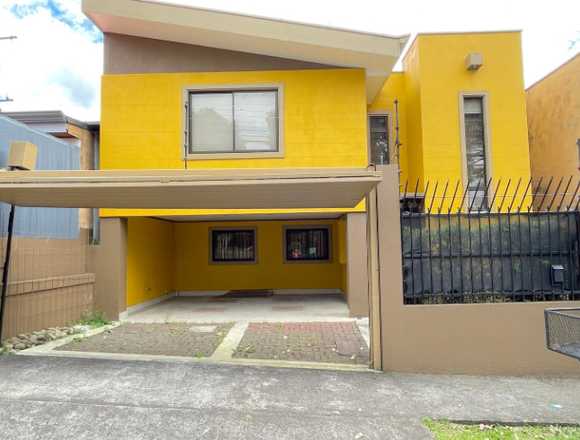 Casa en Lomas de Ayarco Sur – (JP-#25-1319)