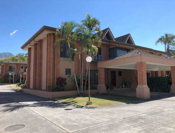 Casa en Escazú: Inversión con Rentabilidad
