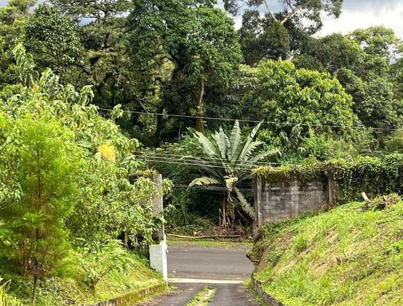 Lote Residencial con Acceso Seguro en La Unión (Cantón)
