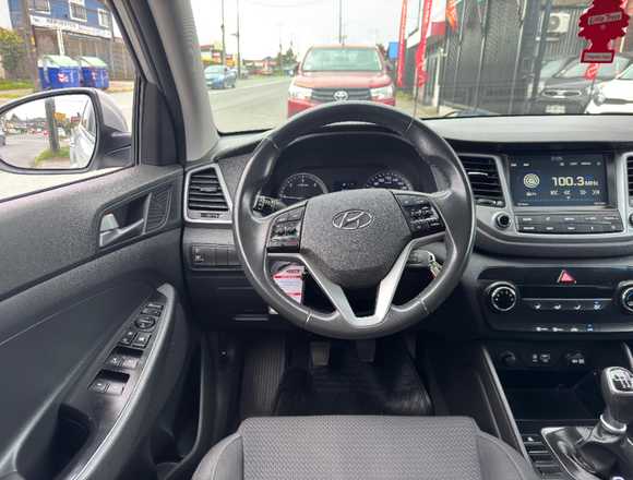 SE VENDE HYUNDAI TUCSON TL CRDI GL ADVANCE 2.0 en Los Muermos (Comuna)