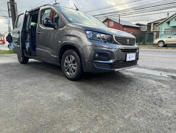 SE VENDE PEUGEOT RIFTER ALLURE 1.5 AUT en Río Bueno (Comuna)