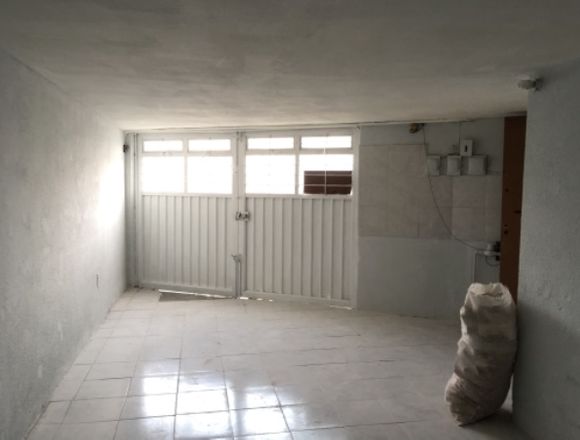 Se renta local ideal para negocio en Gustavo A. Madero (Municipio)