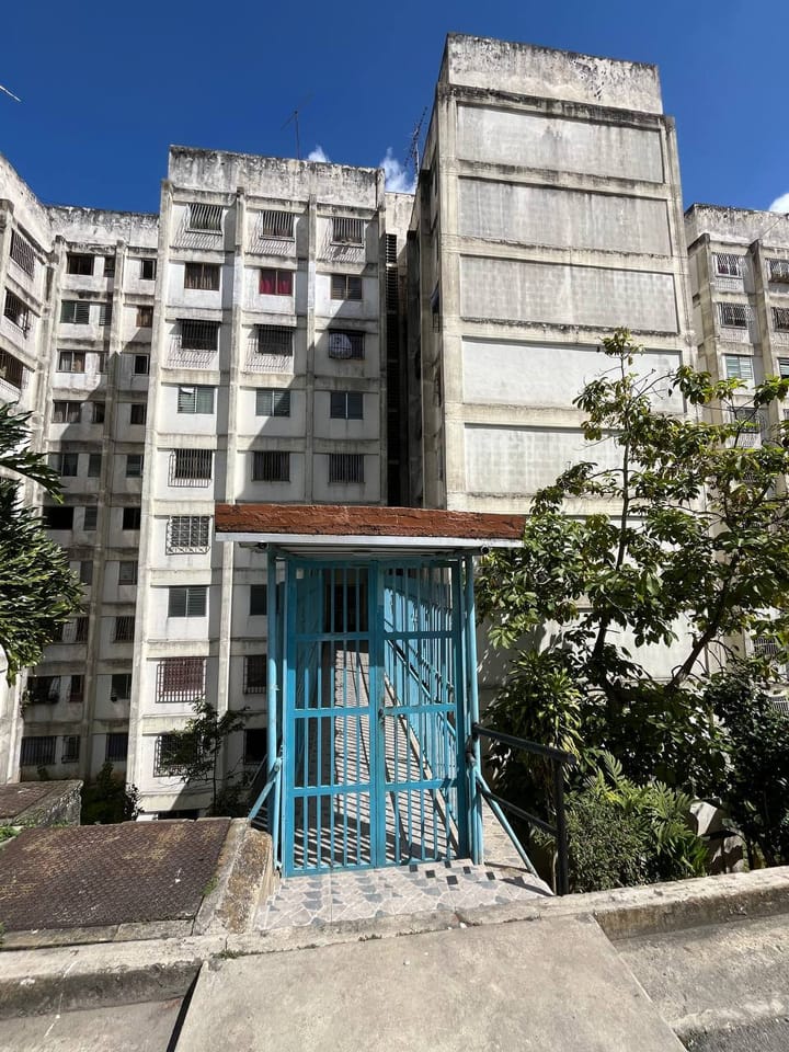 Apartamento en venta Res. La Cascarita La Matica Los Teques en Guaicaipuro (Municipio)