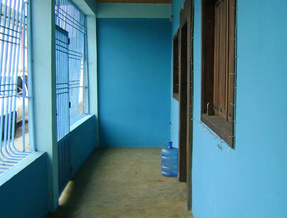 SE VENDE VIVIENDA UNIFAMILIAR