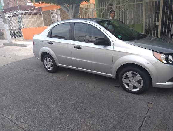 CHEVROLET AVEO 2014 PLATA 109,900.00