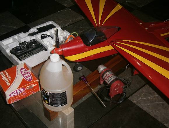 Combo: Avión, Combustible nitro, starter, en Libertador (Municipio)