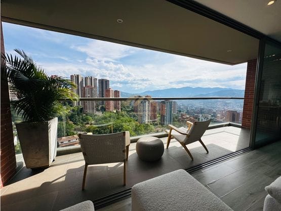 APARTAMENTO AMOBLADO SECTOR POBLADO MEDELLIN
