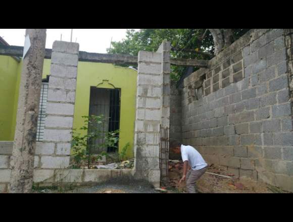 Se vende mejora en Los Tres Brazos en Santo Domingo Este (Municipio)