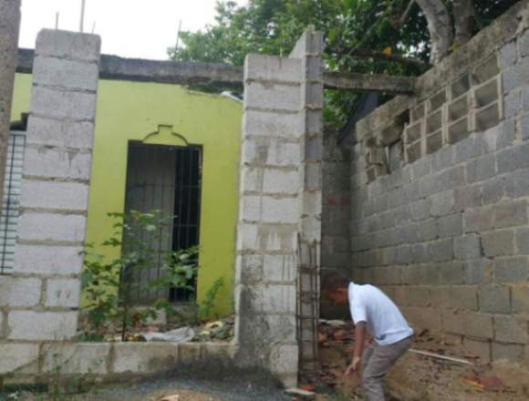 Se vende mejora en Los Tres Brazos en Santo Domingo Este (Municipio)
