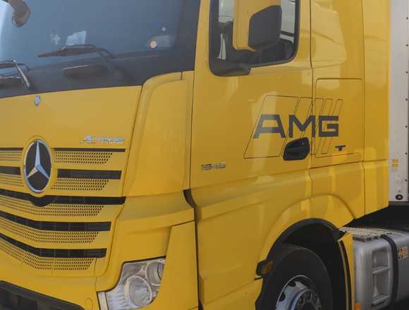 Mercedes-Benz Actros 1845LS - Excelente Estado